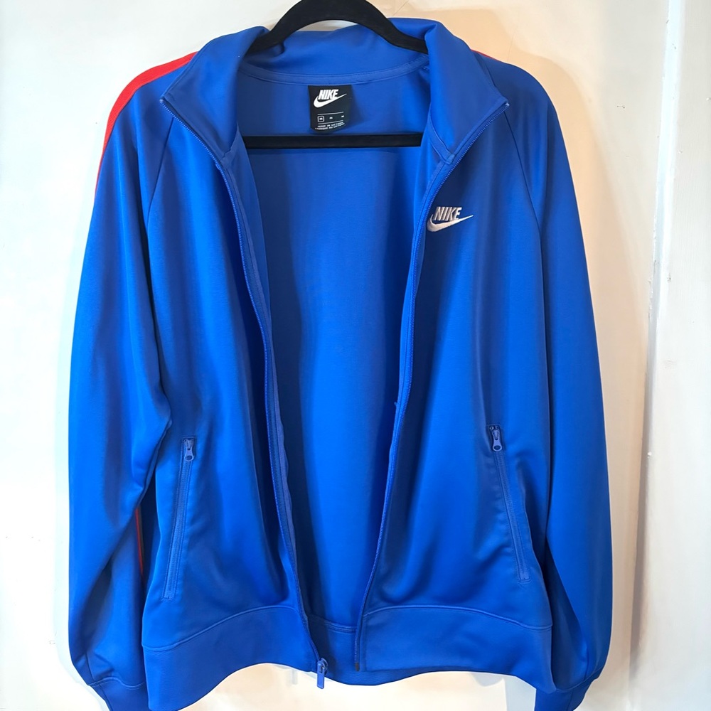 Nike N98 Tribute Track Jacket zip up Blue Red White Stripes Men’s Size: Medium